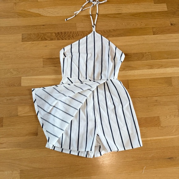 Aqua Bloomingdale's Womens Halter Top Striped Romper size medium size worn once - Picture 8 of 11